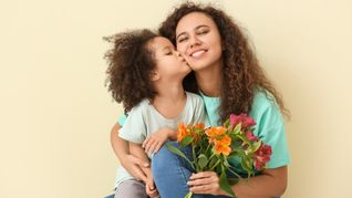Muttertag: Geschichte und Bedeutung des Ehrentags