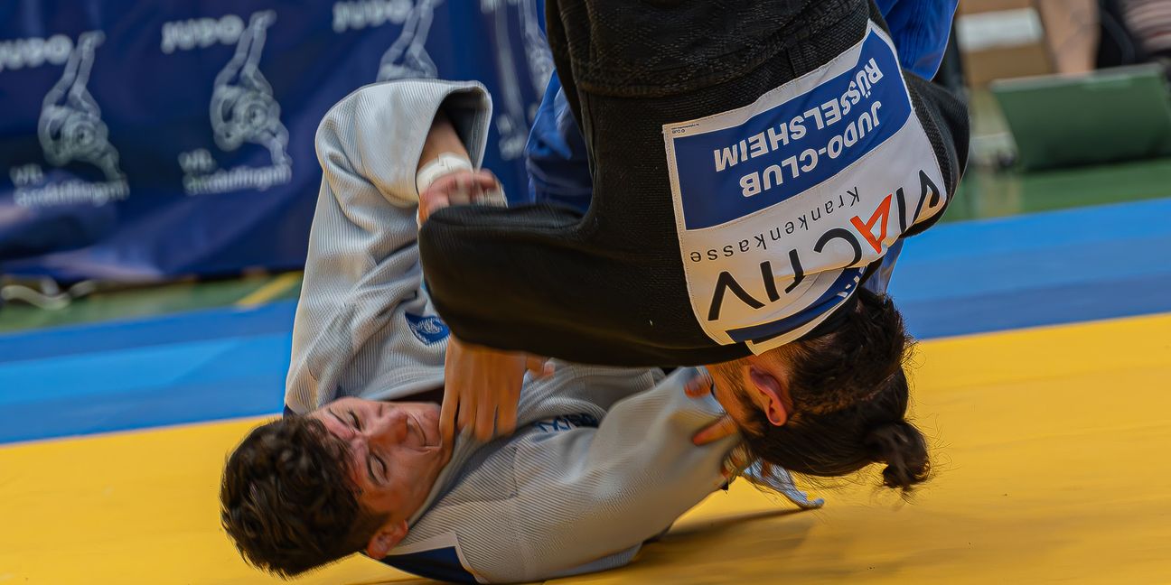 Energisch: Der Sindelfinger Judokämpfer Daniel Ruf (unten) will am Samstag gegen Ingolstadt punkten. Bild: Vilz
